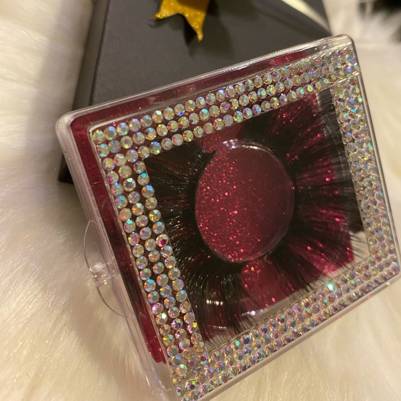 1 Set Lashes 😍 - Picture 4 of 6